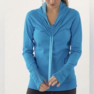 Lululemon Run: Ambition Pullover Snorkel Blue Size 4